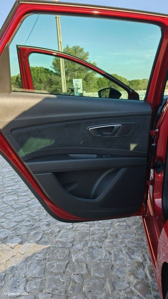 SEAT Leon ST 2.0 TSI Cupra 4Drive DSG S/S - 26