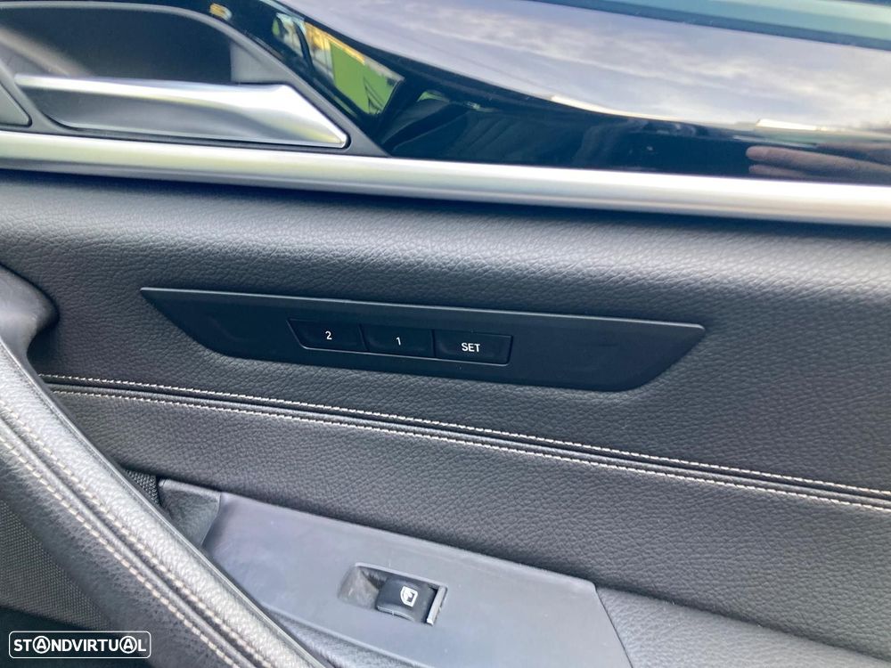 BMW 520 d Line Luxury Auto - 32