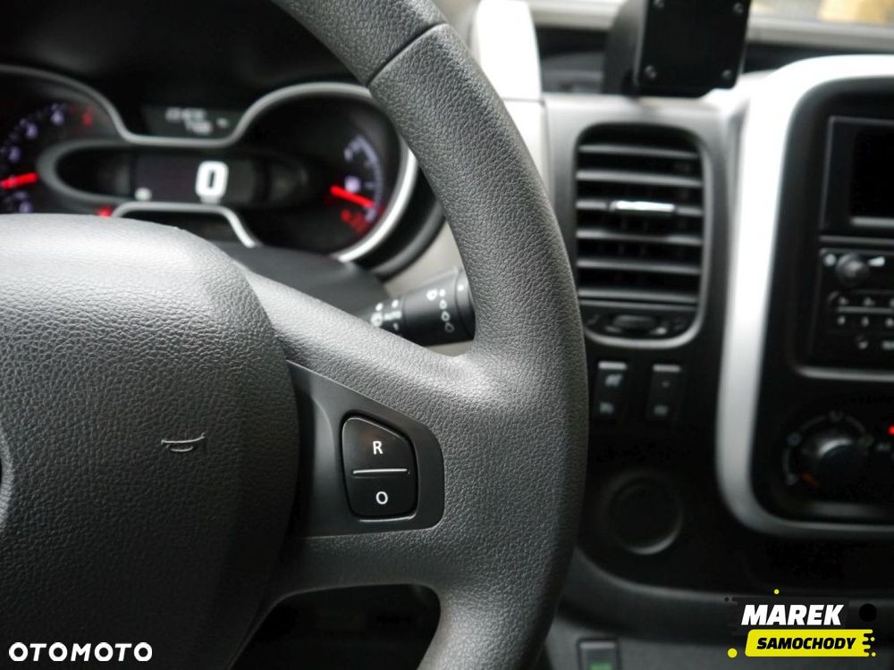 Renault Trafic - 17