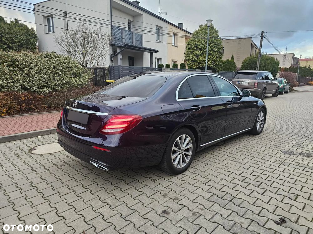 Mercedes-Benz Klasa E 220 d 9G-TRONIC - 5