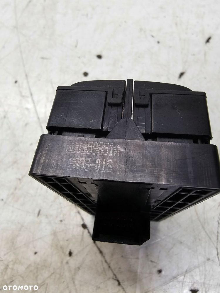 PRZEŁĄCZNIK WŁĄCZNIK SZYB AUDI Q3 8U 8U0959851A - 5