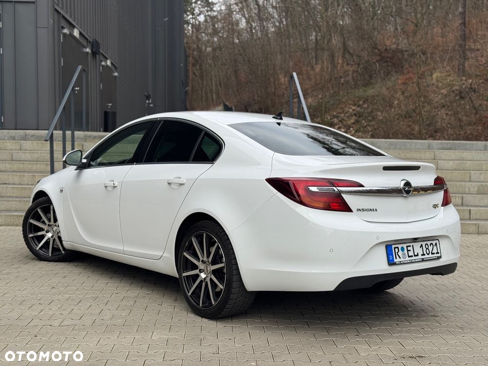Opel Insignia 2.0 CDTI Sport - 12