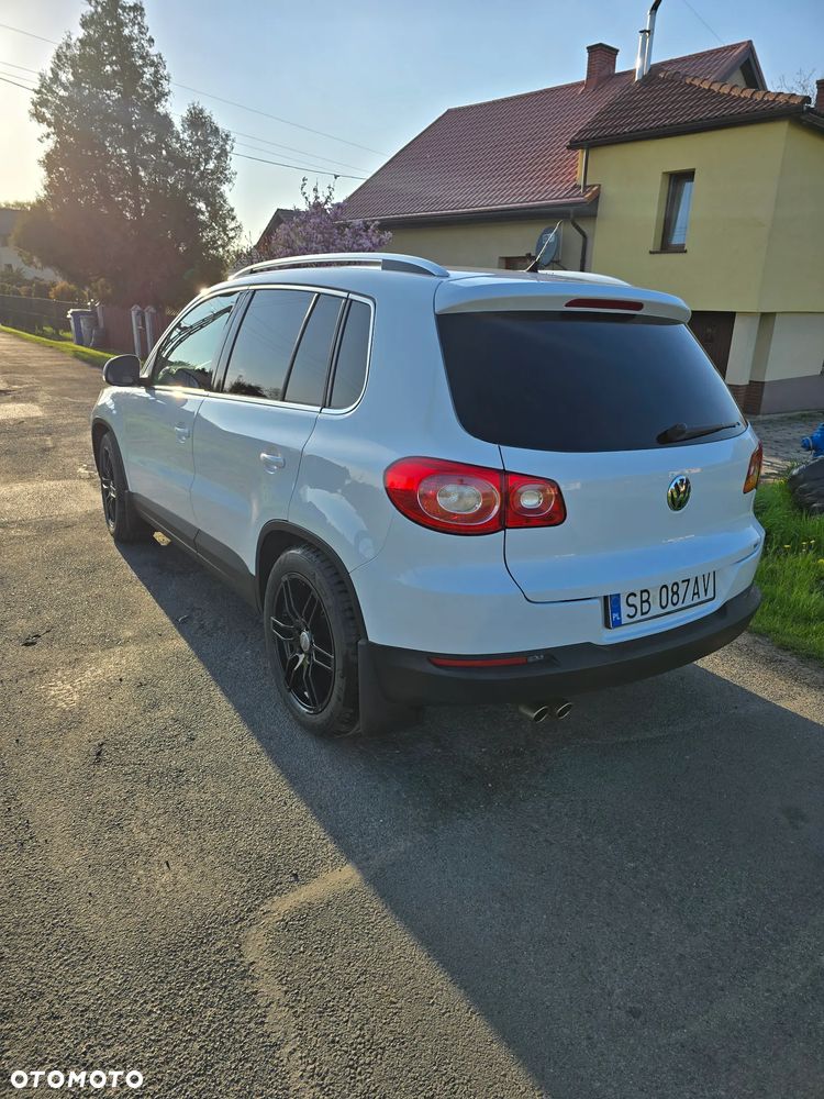Volkswagen Tiguan - 3