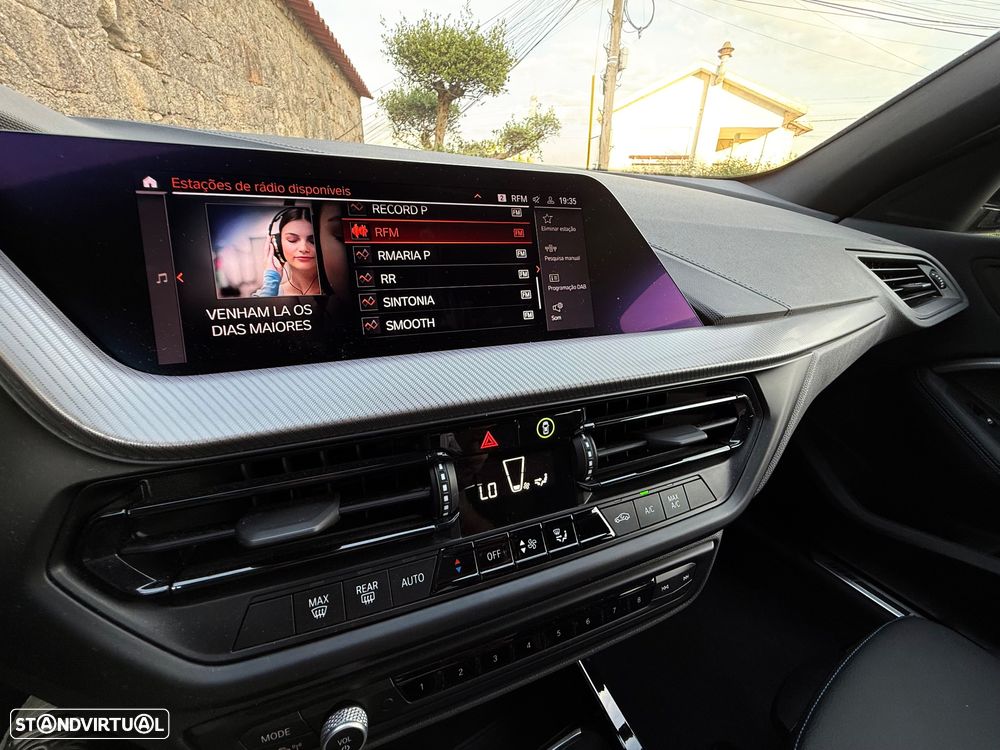 BMW 116 d Pack Desportivo M Auto - 7