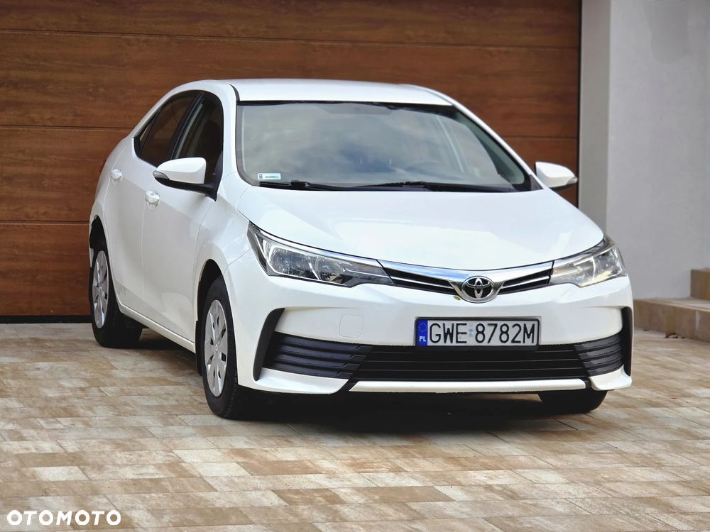Toyota Corolla - 3