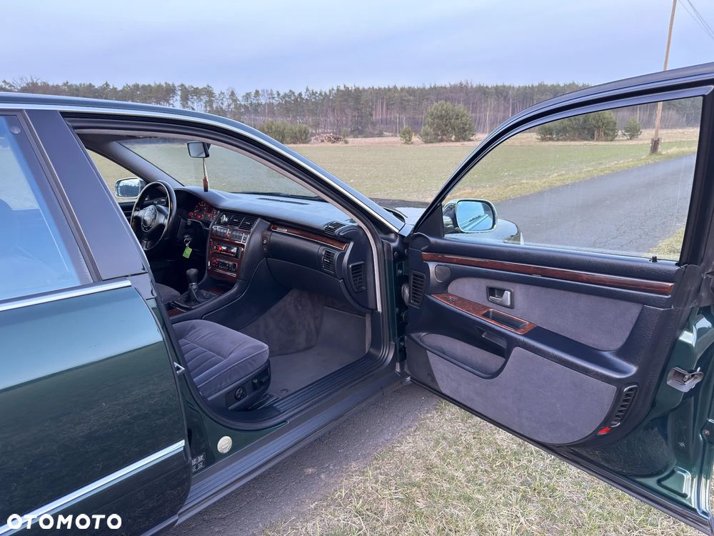Audi A8 2.8 Quattro - 15