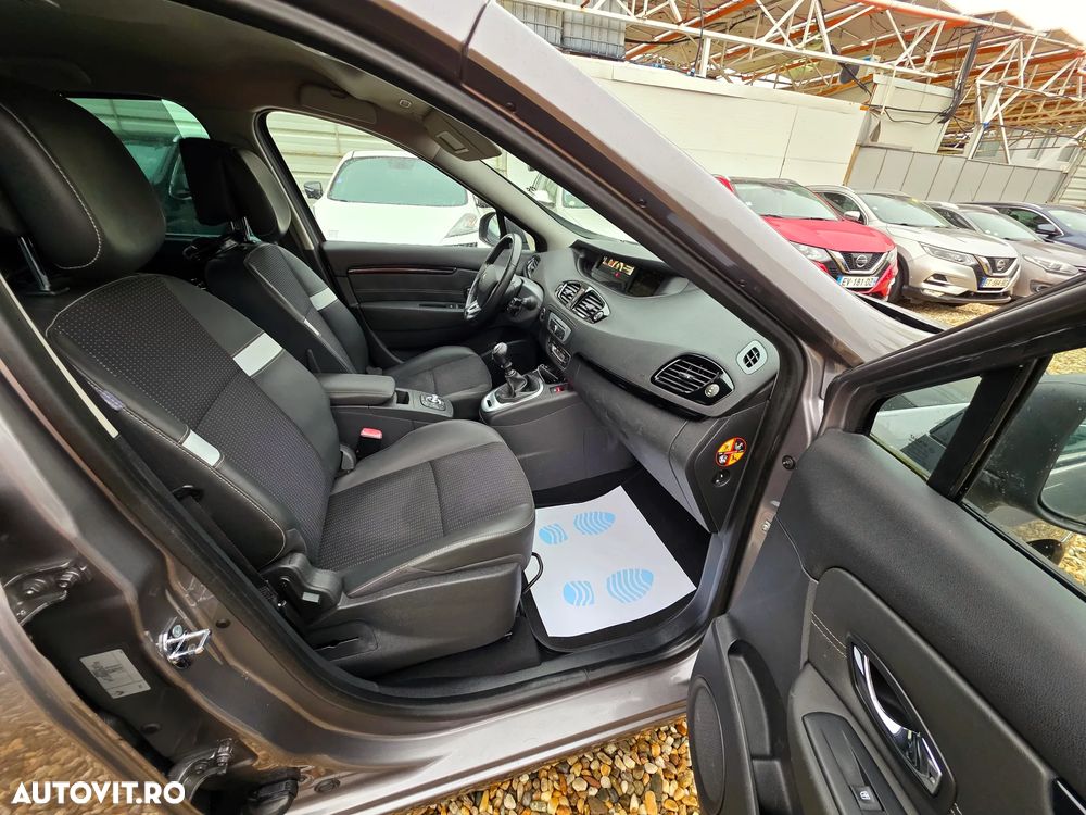 Renault Grand Scenic 1.6 dCi Energy Privilege - 14