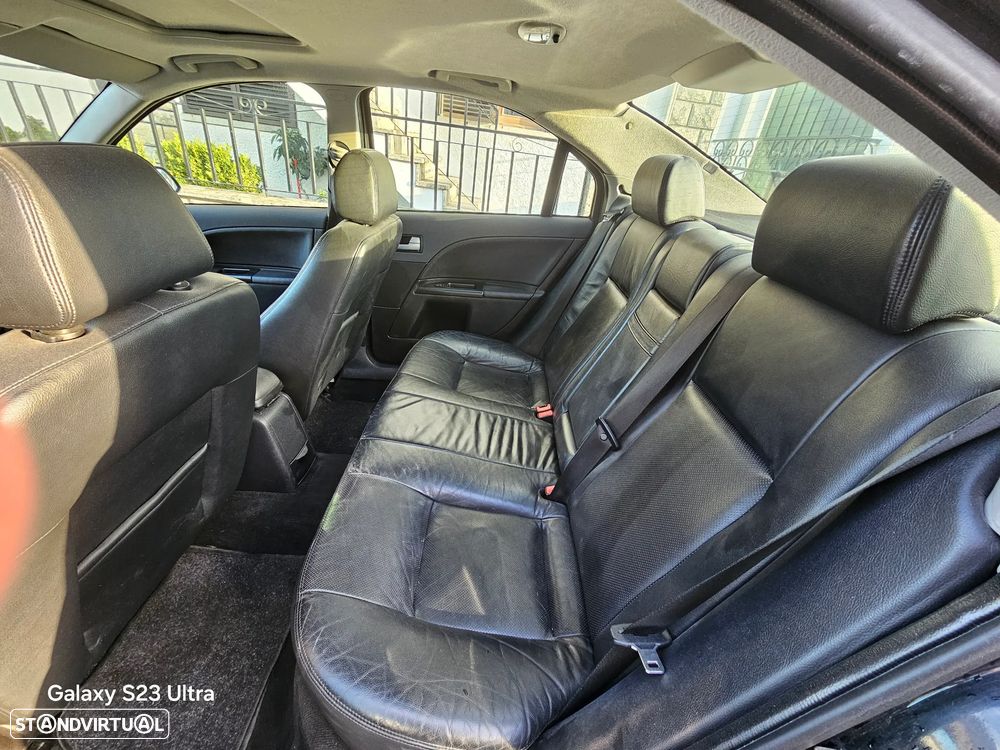 Ford Mondeo 2.0 TDCi Ghia - 6