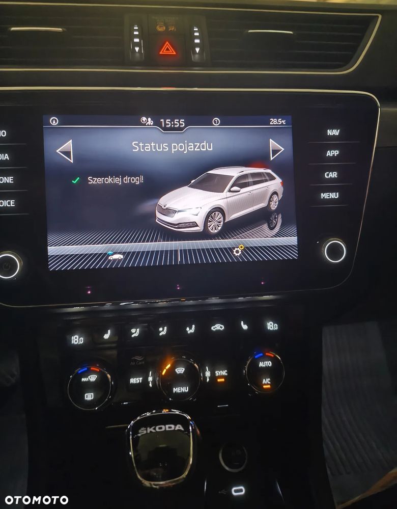 Skoda Superb 2.0 TDI SCR Style DSG - 28