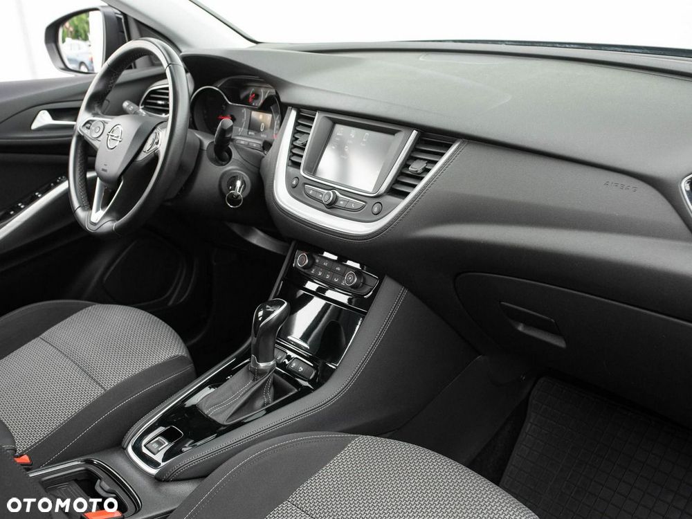 Opel Grandland X 1.2 T GPF Design Line S&S - 25