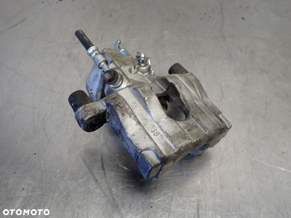 ZACISK HAMULCA PRAWY TYŁ NISSAN ALMERA 2.2 4B2118R - 1