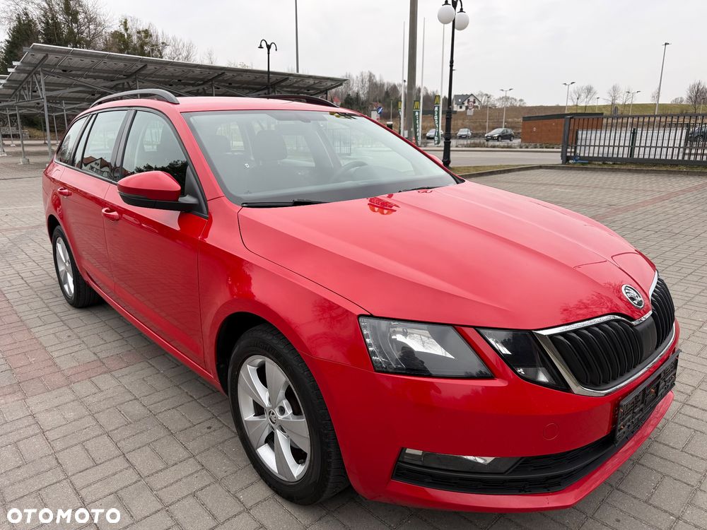 Skoda Octavia 1.6 TDI DSG Ambition - 2