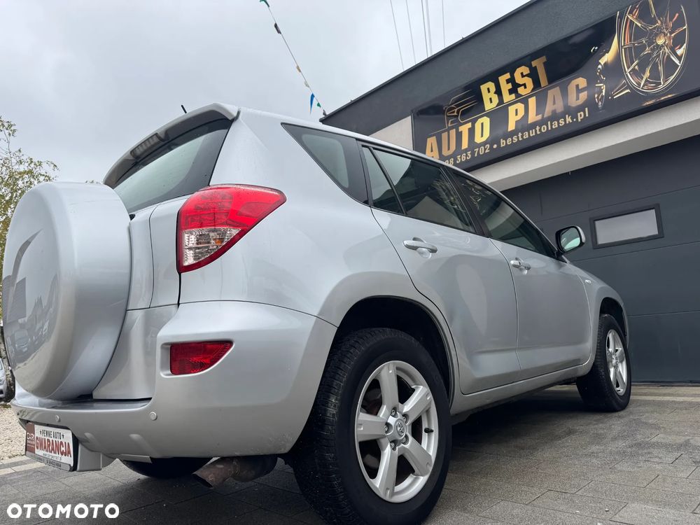 Toyota RAV4 2.0 4x4 Automatik Executive - 27