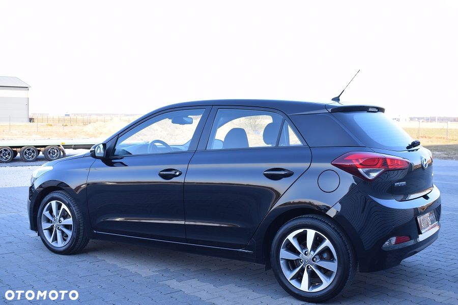 Hyundai i20 blue 1.2 Advantage+ - 4