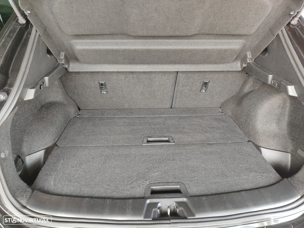 Nissan Qashqai 1.5 dCi N-Connecta RS+PS - 16