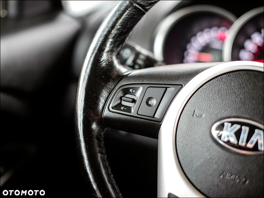 Kia Venga - 18