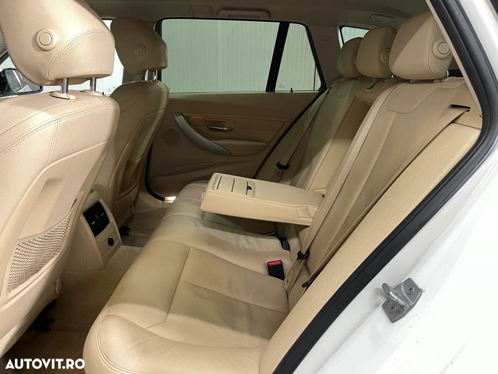 BMW Seria 3 320d Aut. Advantage - 12