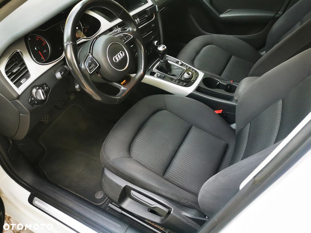 Audi A4 Avant 2.0 TDI DPF clean diesel Attraction - 25