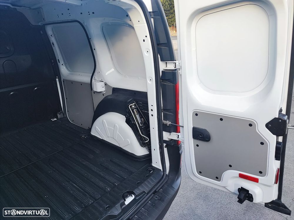 Mercedes-Benz CITAN 109 c/ câmara traseira - 15