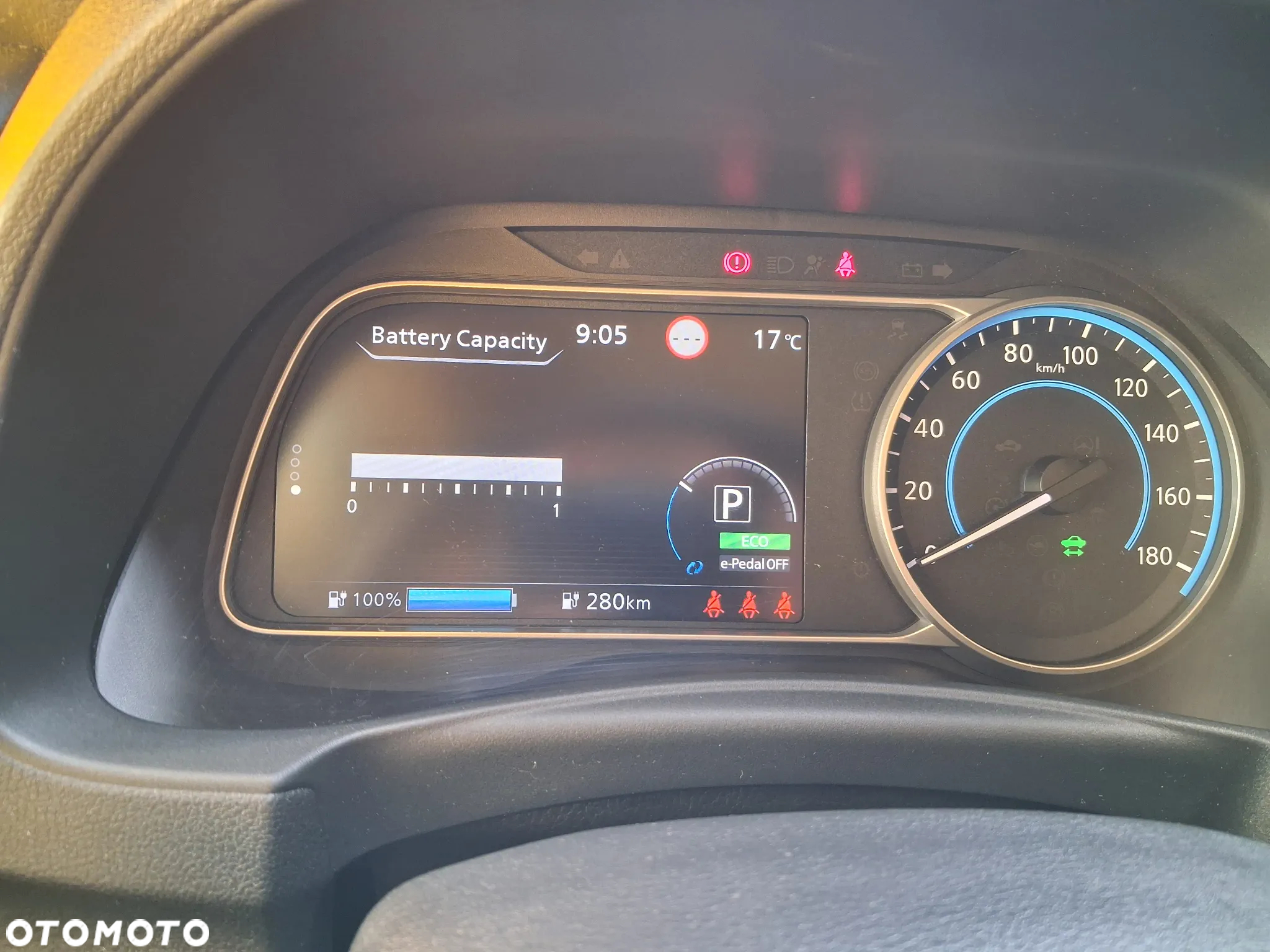 Nissan Leaf 40kWh Acenta - 12