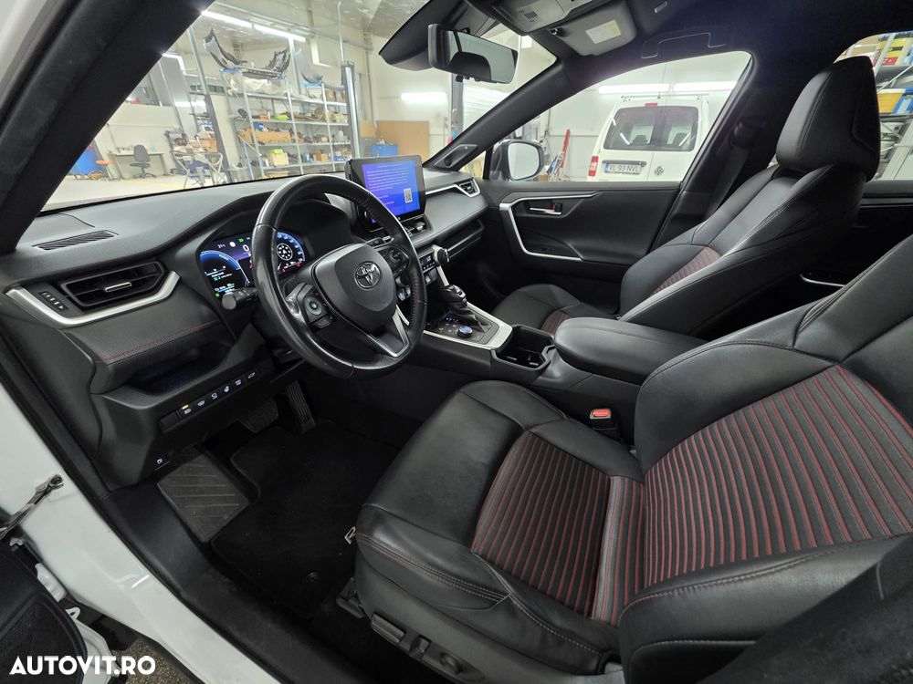 Toyota RAV4 2.5 PHEV VVT-iE 4x4 Style Bi-Tone - 11