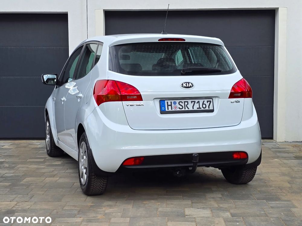 Kia Venga - 9