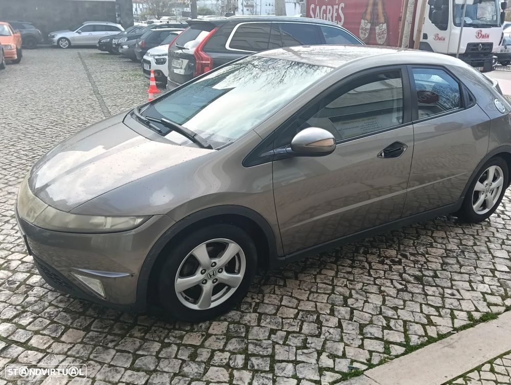 Honda Civic 1.4 Comfort - 12
