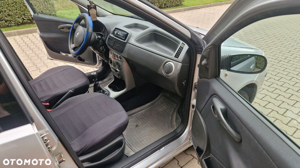 Fiat Punto 1.2 8V Classic - 16