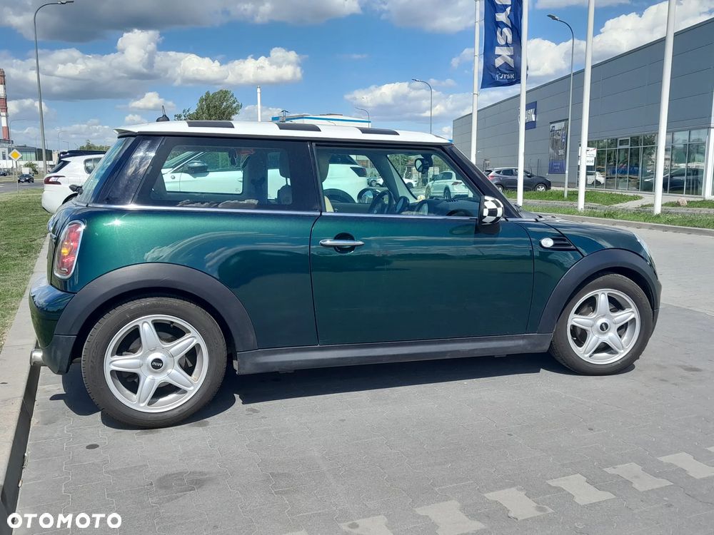 MINI Cooper Standard - 4
