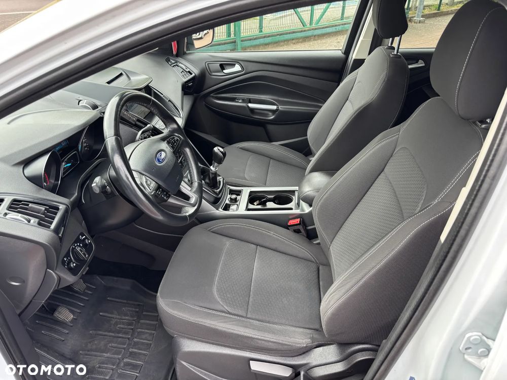 Ford Kuga 1.5 EcoBoost 2x4 Cool & Connect - 13