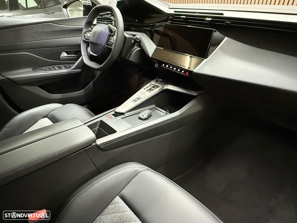 Peugeot 408 225 e-EAT8 Allure - 17