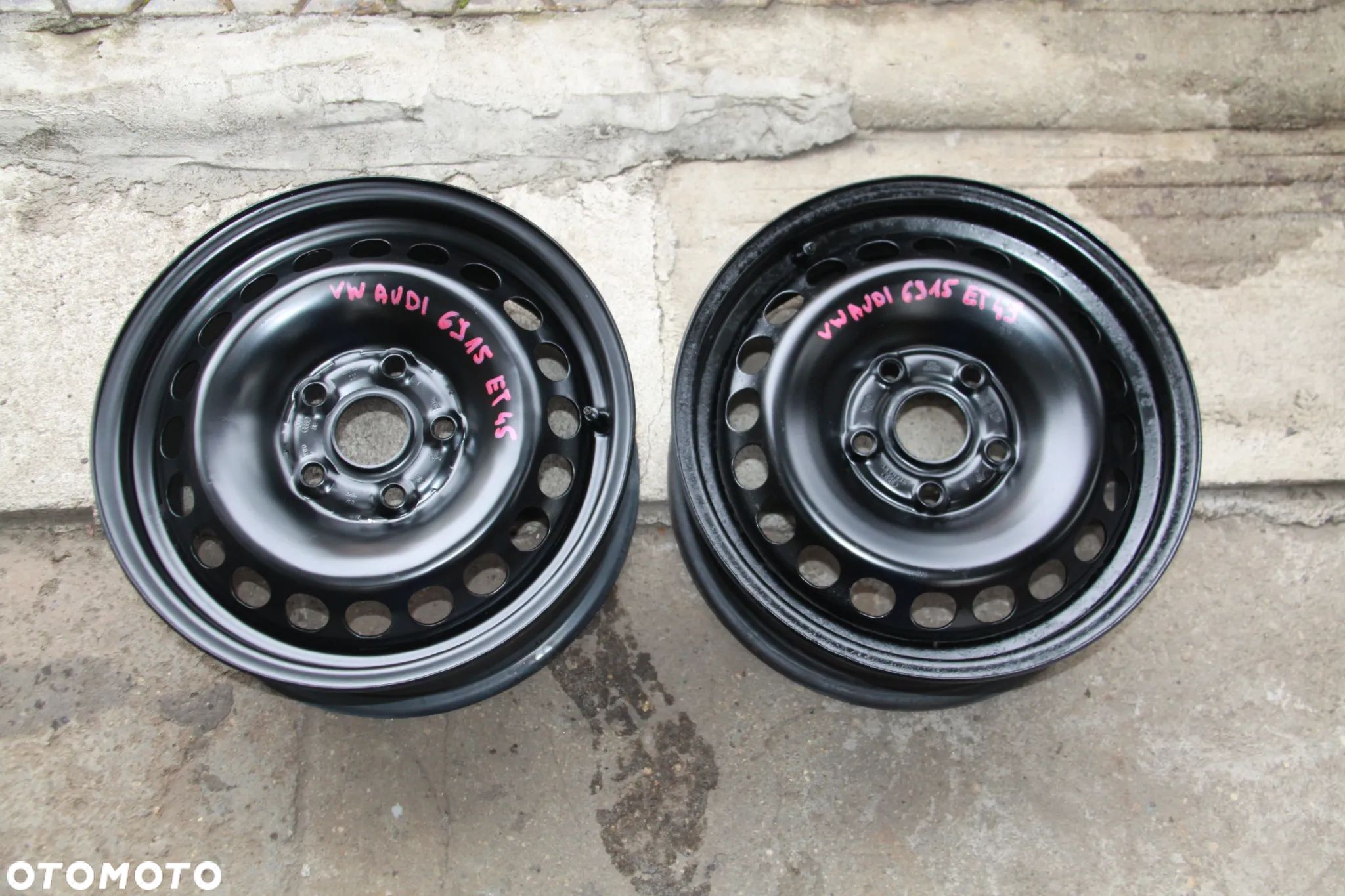FELGA VW AUDI 5X112 6J X15 ET 45 - 1