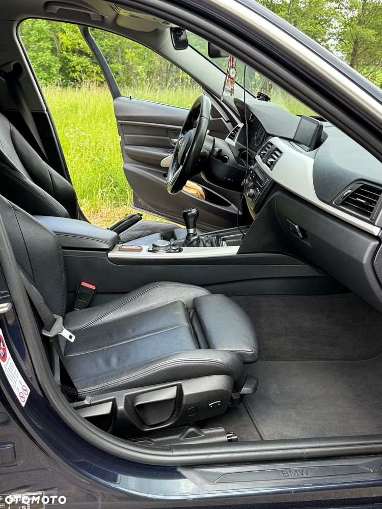 BMW Seria 3 320d Efficient Dynamics Edition - 13