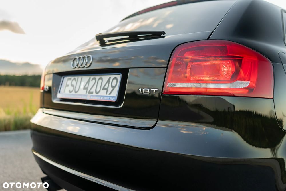 Audi A3 3-drzwiowe 1.8 TFSI S line Sportpaket - 23