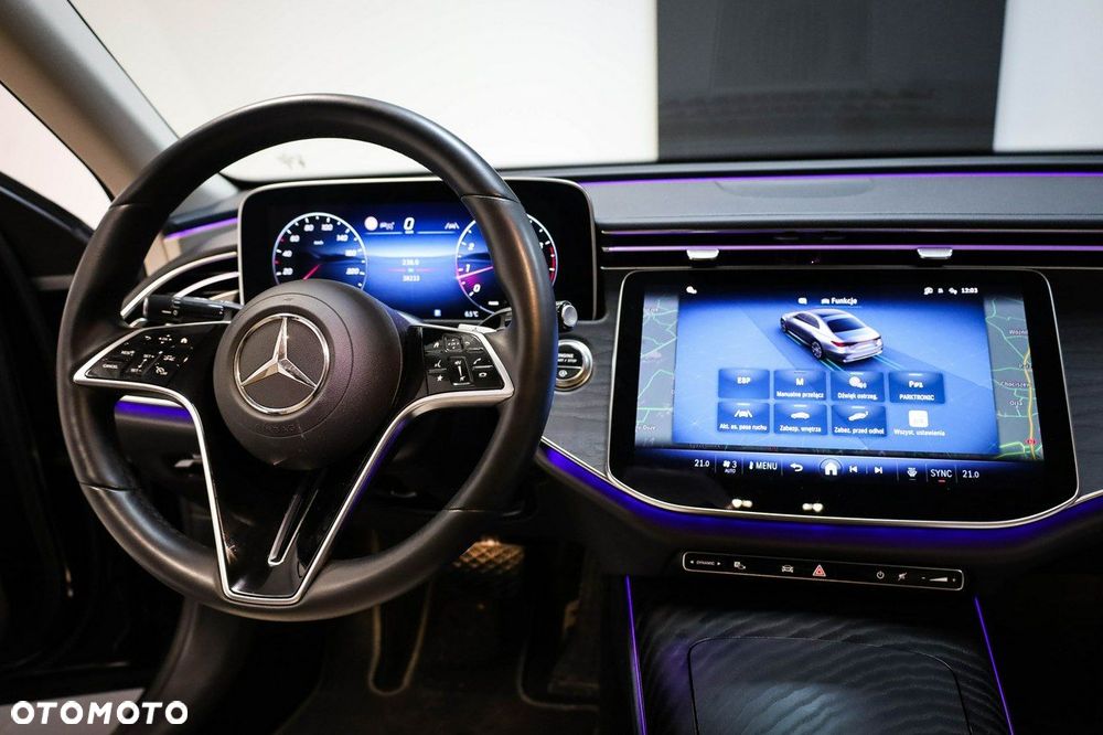 Mercedes-Benz Klasa E - 28