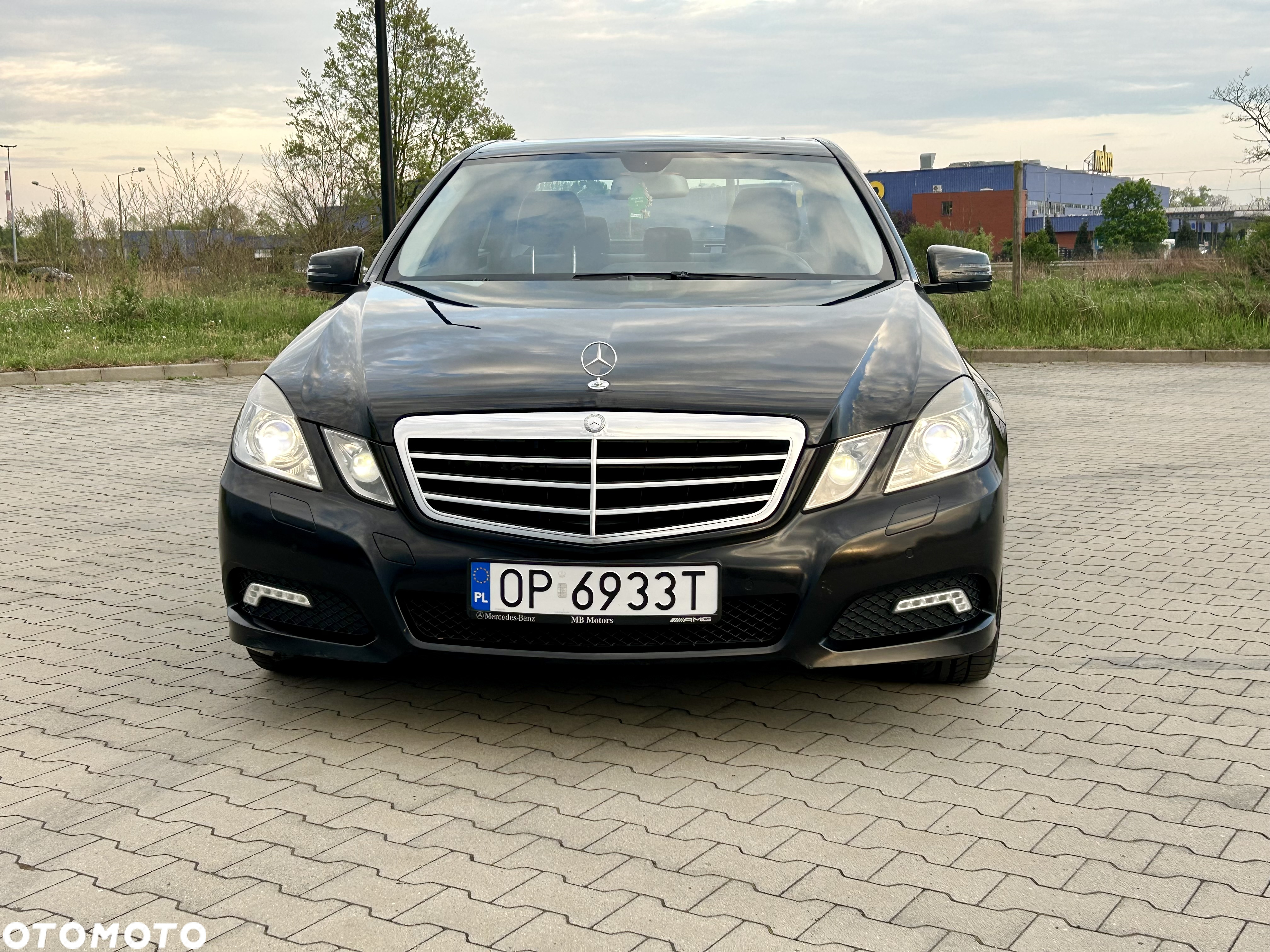 Mercedes-Benz Klasa E 350 CDI BlueEff Avantgarde - 24