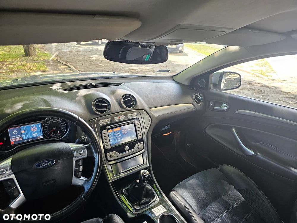 Ford Mondeo 2.0 Titanium - 11