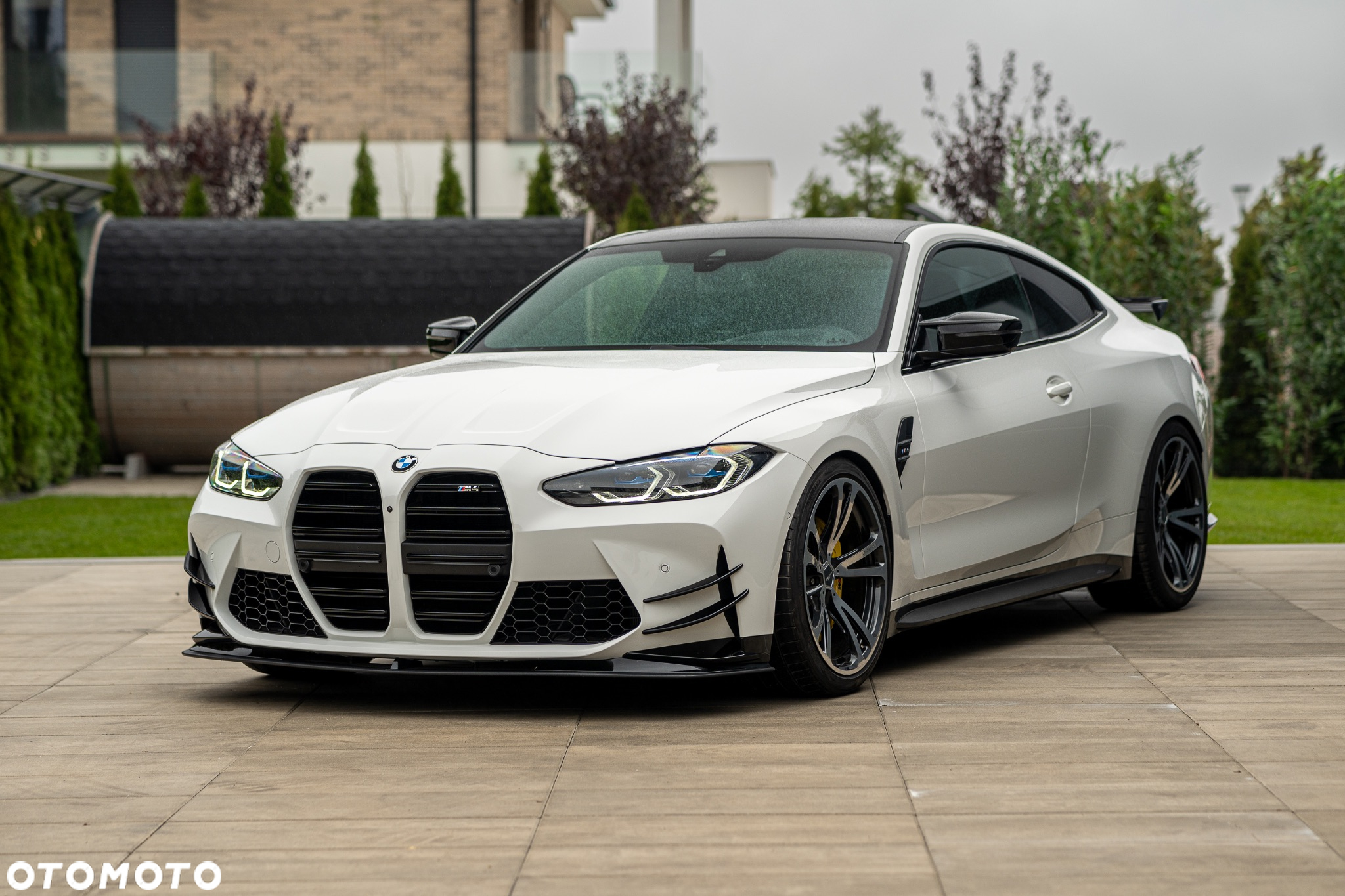 BMW M4 Standard - 3