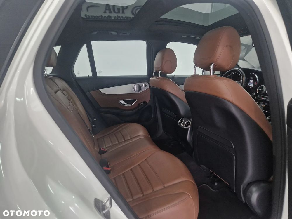 Mercedes-Benz GLC - 9