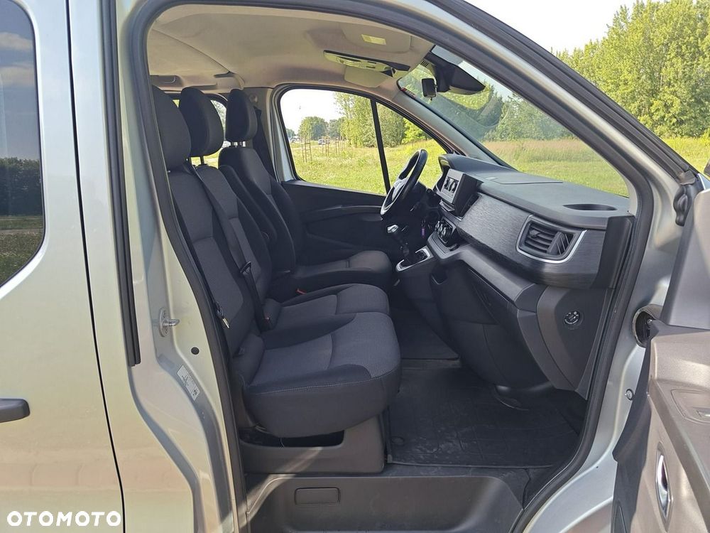 Renault Trafic - 12