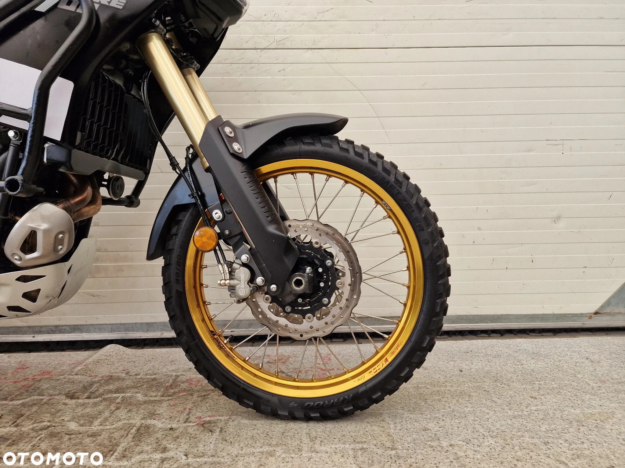 Yamaha XTZ - 21