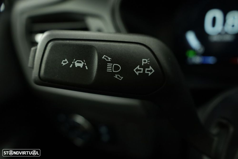 Ford Focus 1.0 EcoBoost MHEV ST-Line X - 17