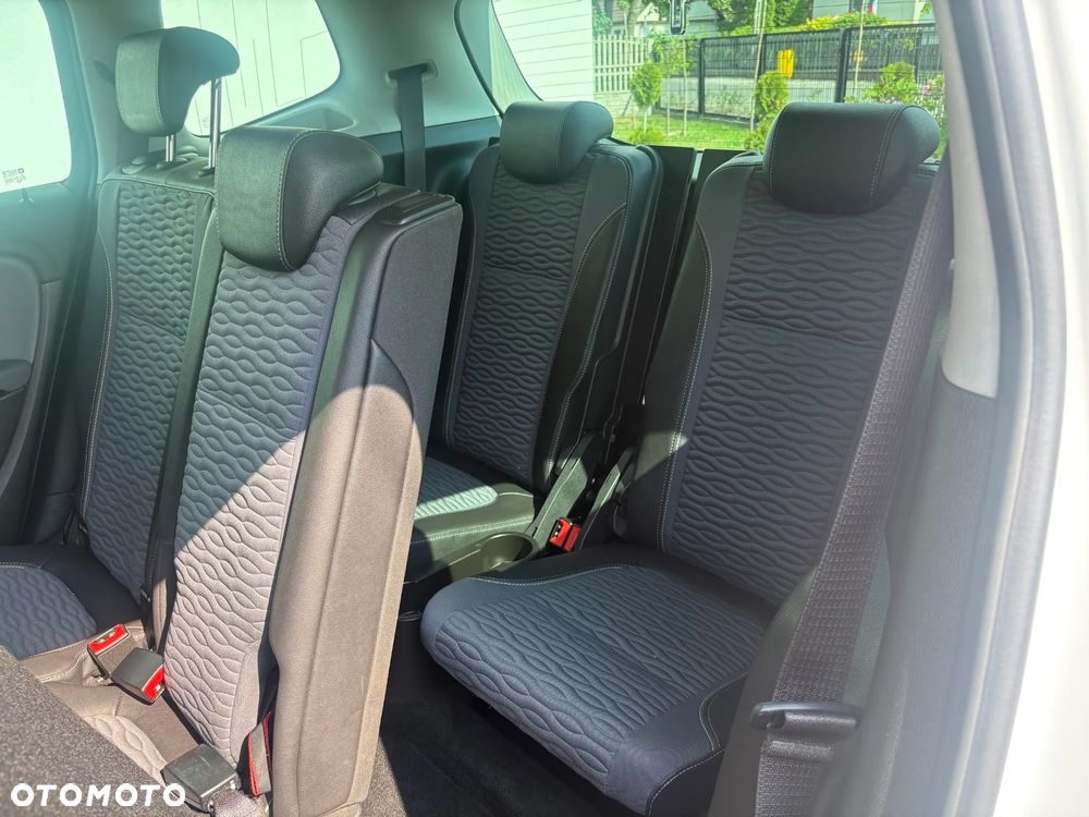 Opel Zafira - 25