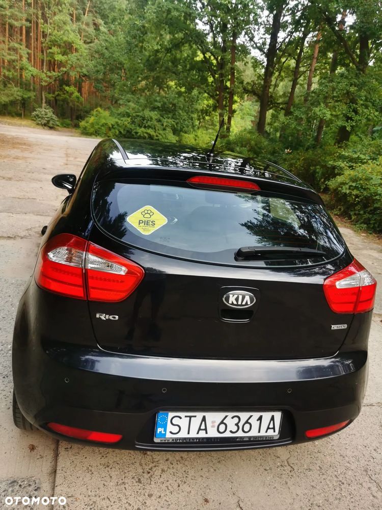Kia Rio - 10