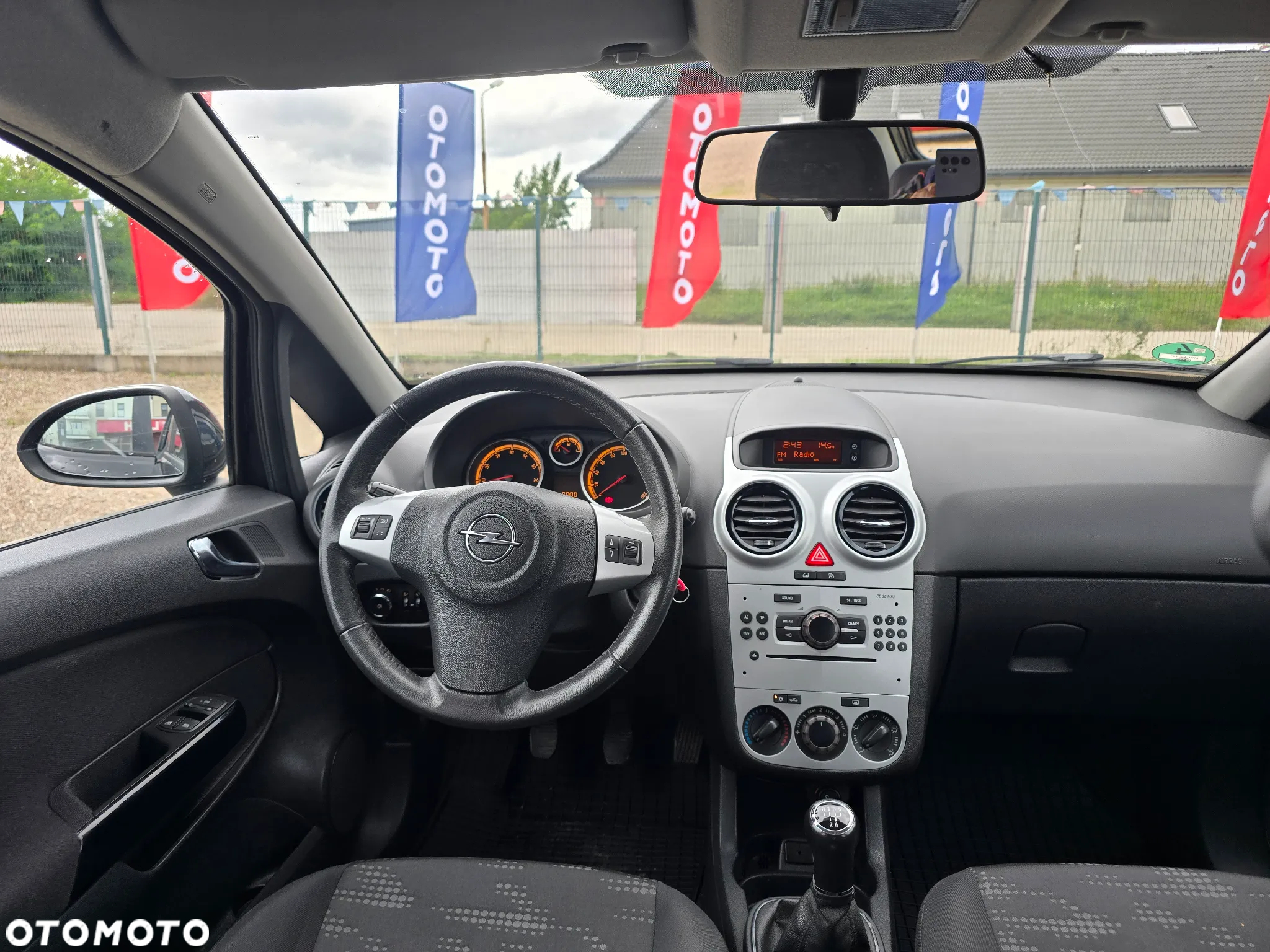 Opel Corsa 1.2 16V Enjoy - 32