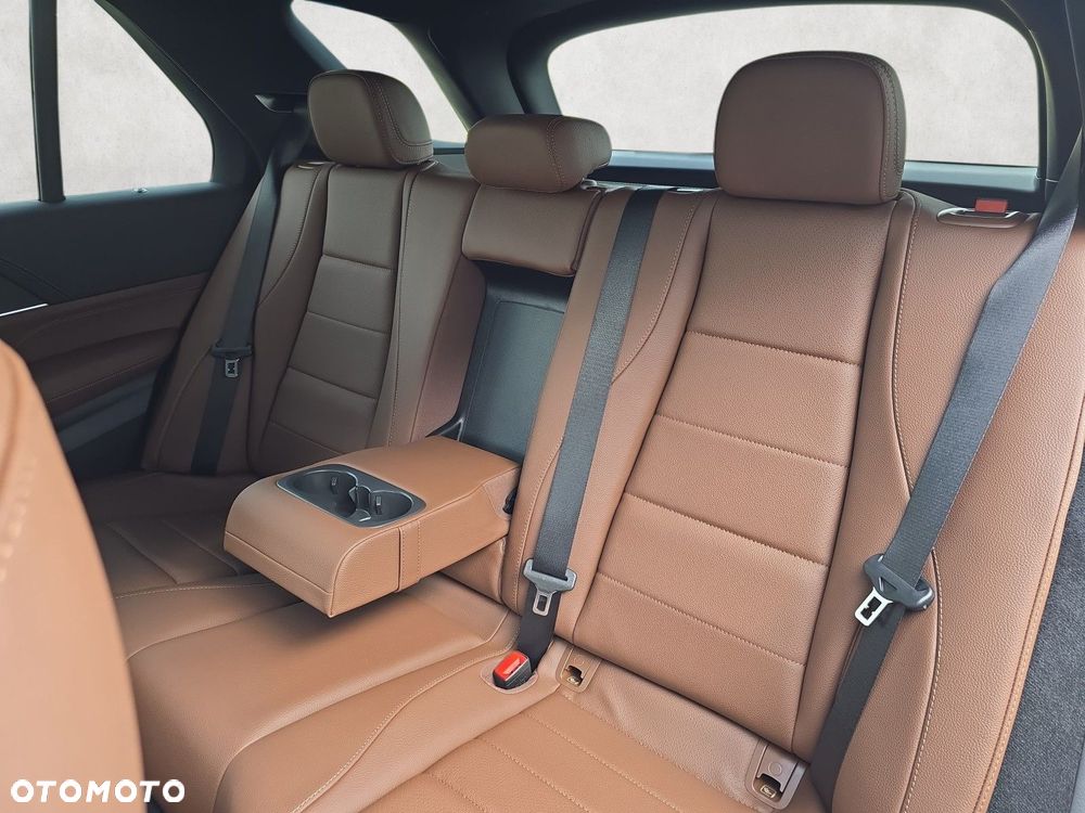 Mercedes-Benz GLE - 12