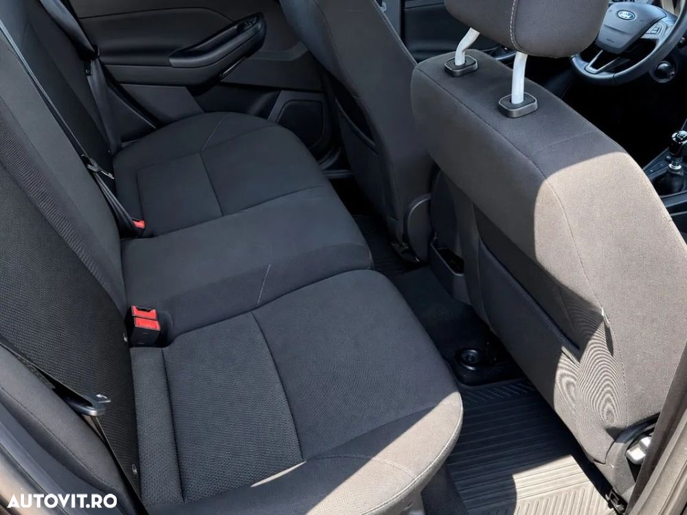 Ford Focus 1.5 EcoBoost Active Business - 6