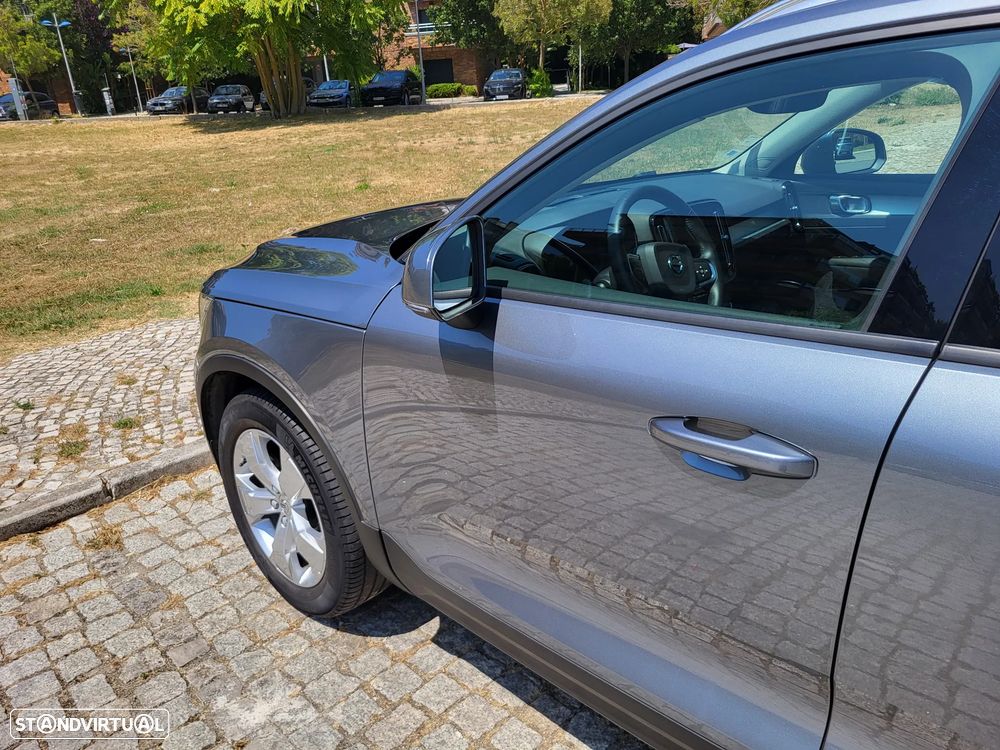 Volvo XC 40 1.5 T3 Tech Edition - 2