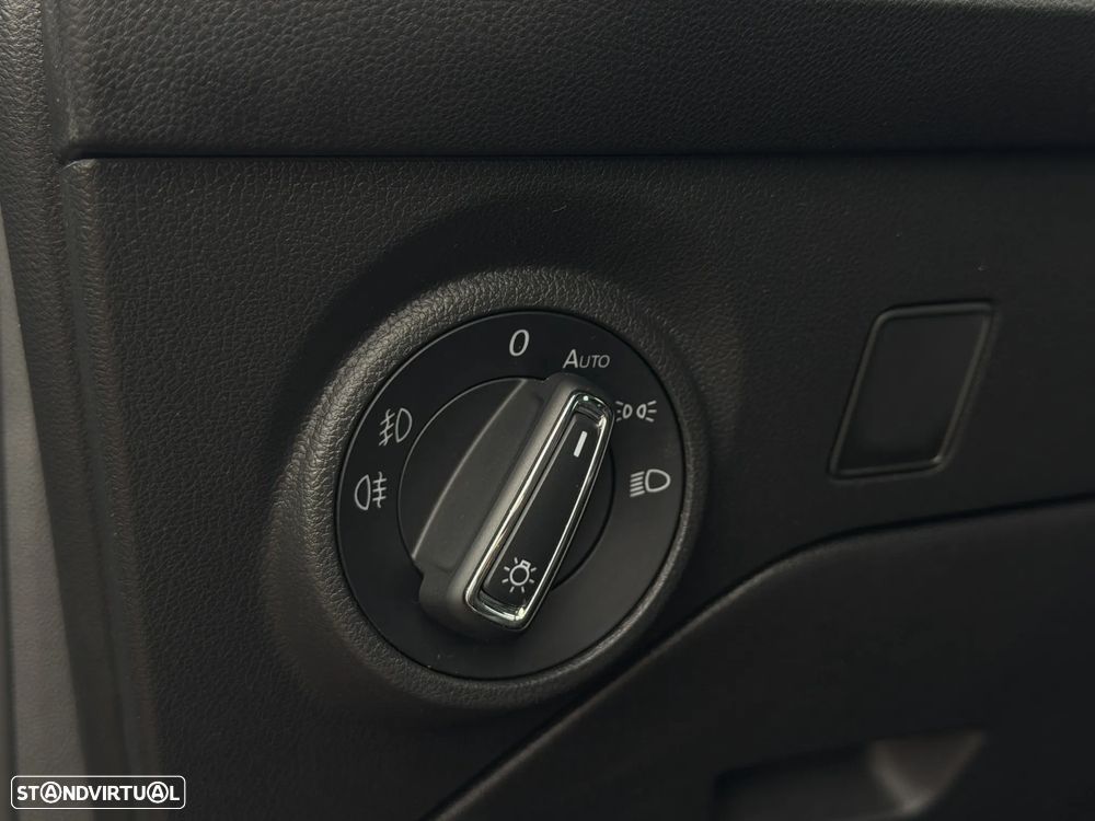 SEAT Leon SC 1.8 TSI S&S DSG FR - 10