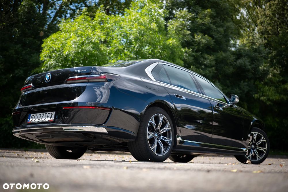 BMW Seria 7 750e xDrive - 12